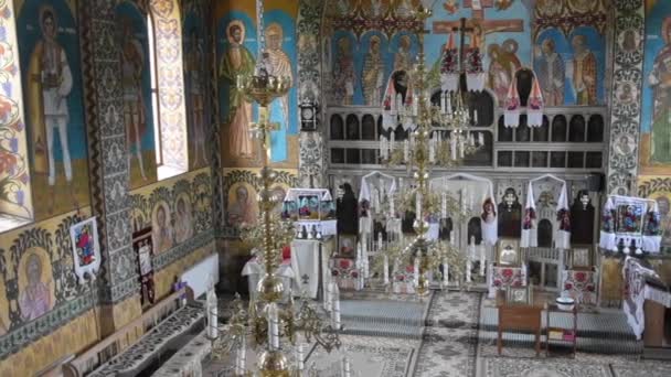 Православная церковь в Ончешть, Румыния — стоковое видео