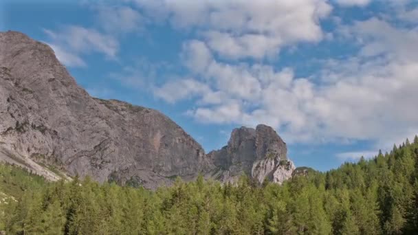 Monte Cavallo grupp, Friuli Venezia Giulia Alperna, Italien. Tidsfördröjning. — Stockvideo