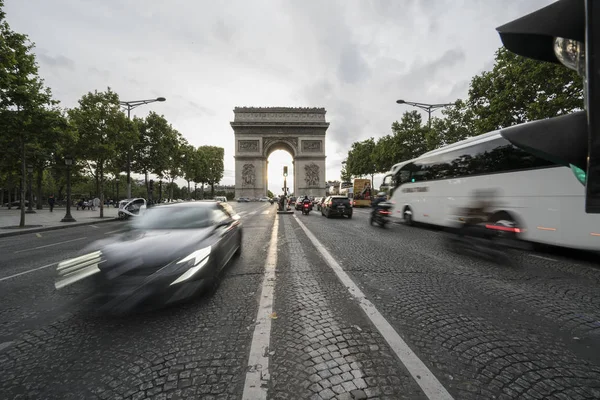 Gli Champs Elysées a Parigi — Foto Stock