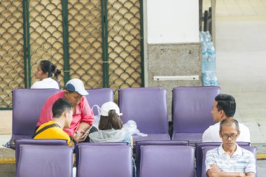 Bangkok, Tayland. Ocak 2018. Bangkok Hualamphong tren istasyonunun bekleme odası