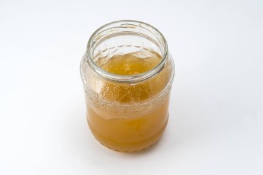 Tatlım içeren bir cam kavanoz