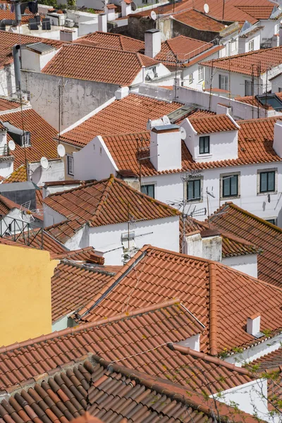 Lisboa Portugal Abril 2018 Vista Los Tejados Del Barrio Alfama —  Fotos de Stock