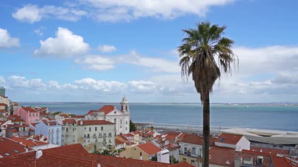 Lissabon Portugal April 2018 Een Luchtfoto Van Daken Wijk Alfama — Stockvideo