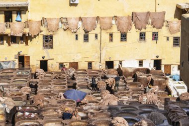 Deri ceketli Chouara Tannery