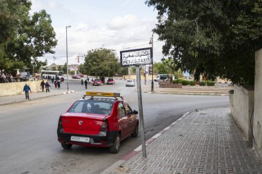 Fes 'de küçük bir taksi.