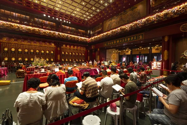 Tempel mit Reliquien der Buddhazähne in Singapur — Stockfoto