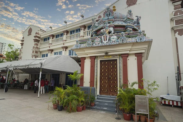 Sri Mariamman Temple in Singapor — Stock Photo, Image