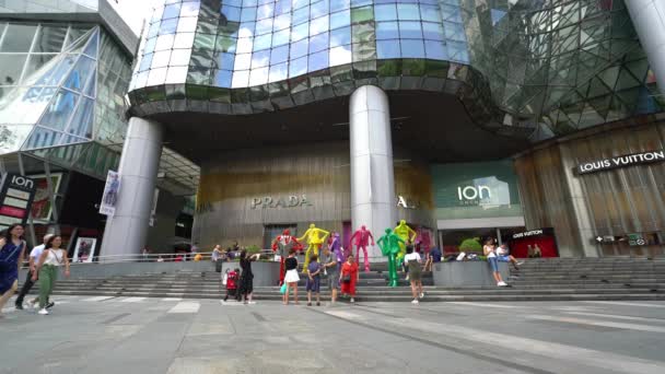 Singapura Januari Orang Orang Depan Toko Luar Pintu Masuk Pusat — Stok Video