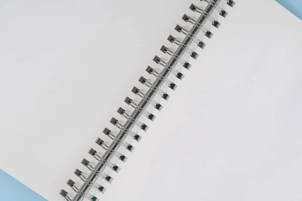 Металлическая Спираль Ноутбука — стоковое фото