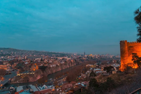 Tiflis Gürcistan Aralık 2019 Narikala Kalesinden Gece Fenerlerle Tiflis Manzarası — Stok fotoğraf