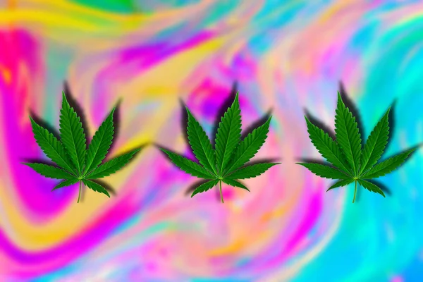Hoja Cannabis Verde Sobre Fondo Holográfico Psicodélico Borroso — Foto de Stock