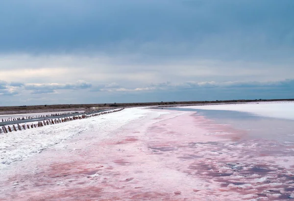 Pembe Tuz Gölü                               