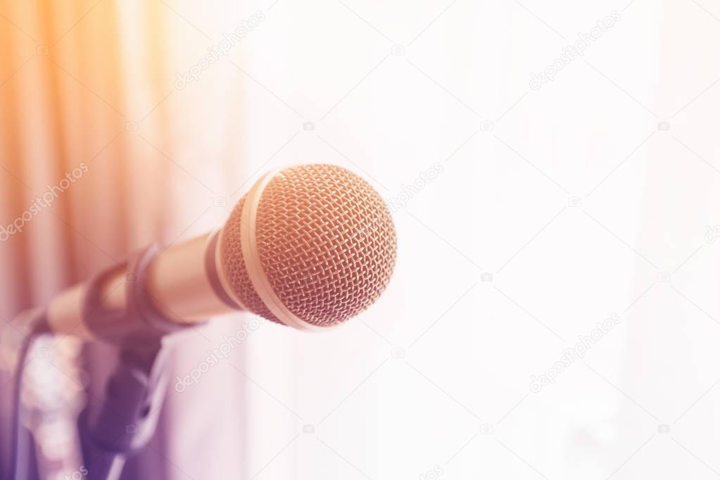 Microphone with colorful light