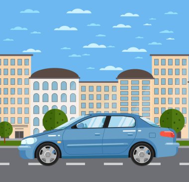 Mavi rahat sedan şehir de yol