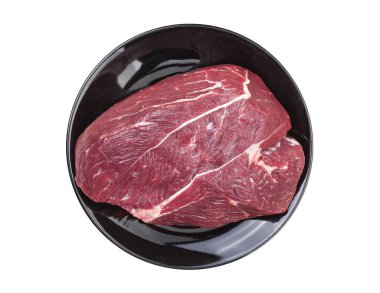 Beyaz arka plan üzerinde izole ham sığır eti taze parça.