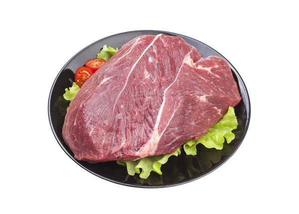 Peça fresca de carne crua isolada sobre fundo branco . — Fotografia de Stock