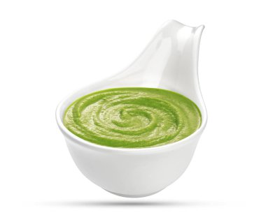 Beyaz arkaplanda yalıtılmış wasabi 'li kase