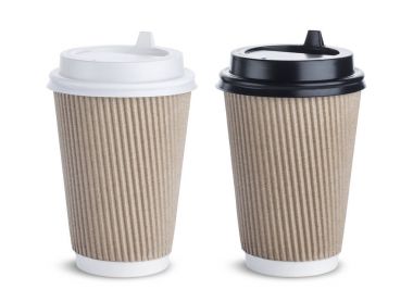 Kağıt kahve fincanı beyaz arka planda izole