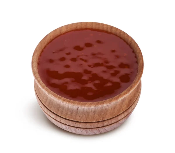 Molho de pimenta quente em tigela isolada no fundo branco — Fotografia de Stock