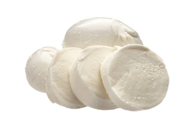 Mozzarella peyniri beyaz arkaplanda izole