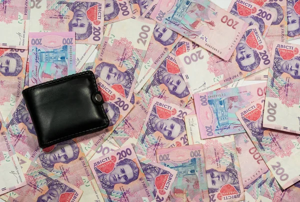 Українські гроші гривня. Національна валюта. Чорний гаманець — стокове фото