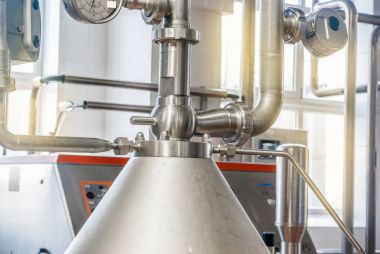 Metal koni, borular, manometre. Öğe aygıt gıda prosedürü