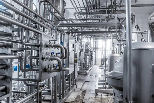 Paslanmaz Çelik Boru Fabrikası. İnşaat Gıda produ üzerinde