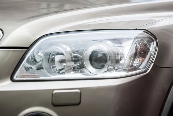 Främre lampan bil — Stockfoto