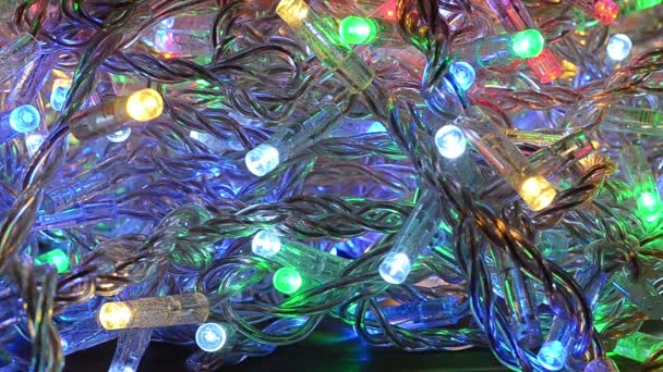 Grinaldas Natal Multicoloridas São Emaranhadas Caótico — Vídeo de Stock