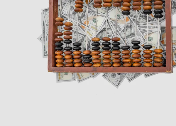 Oude Houten Abacus Een Papieren Amerikaanse Dollar Achtergrond Boekhouding Winst — Stockfoto