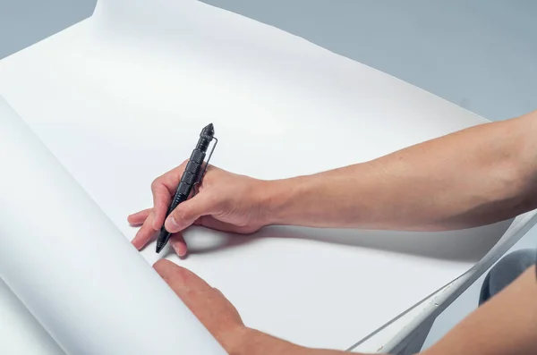 Male Hand Writes Black Pen White Paper — Stock Photo, Image