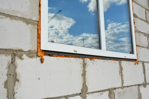 Construcción Ventanas Nuevas Con Aislamiento Exterior Instalación Ventanas Detalles Reemplazo — Foto de Stock