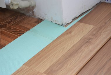 ev geliştirme - Laminat parke yükleme.