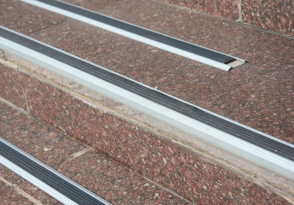 Battistrada Delle Scale Piastrelle Atterraggio Gomma Forniscono Una Protezione Antiscivolo — Foto Stock
