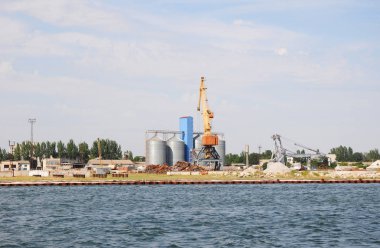  Bağlantı noktası tahıl Asansör kapsayıcılar ve endüstriyel yükleri ile.