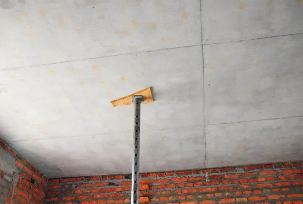 Опалубні стельові системи. Стельова опалубка тип опалубки в основному зустрічається в будівлях будівель . — стокове фото