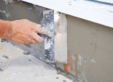 Yüklenici sıva Vakfı duvar sonra sert köpük izolasyon 