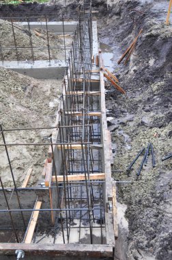 House Vakfı Döşeme demir çubuklarla. 