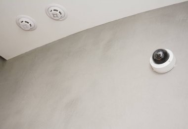 Yangın alarm sistemi, yangın algılama oda duvar üzerinde güvenlik Cctv kamera monte
