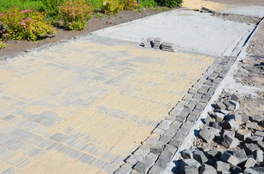 Taşları Bahçe yolu için kopya alanı ile kurulumu hakkında yakın çekim