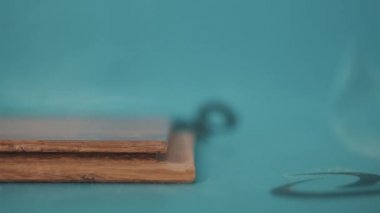 Yalıtım malzeme mavi kavşak noktasında laminat sayfaları BAGLANTINIZI