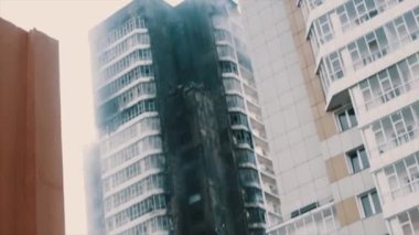 Yurt çok hikaye yaşam Binası sigara yandı