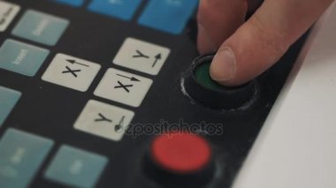Parmak basma düğmesi flaş yukarı o kadar kontrol paneli