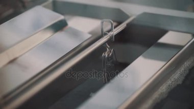 Otomatik makine imalatı, korozif sıvı metal konstrüksiyon sallayarak