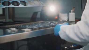 Gözlükçü kontrol lens laser cihazı ile imalatı metal Resepsiyon