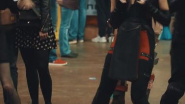 Saint Petersburg, Rusya - 20 Mayıs 2017: aynı anda dans medya Kültür Festivali çekici kızlar