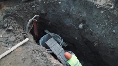 Sabit şapka işçi beton odası kuyu yüzük hendekte platformu koymak