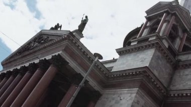 Saint Isaac Katedrali, Saint Petersburg güneşli Saint Isaacs meydanında