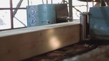 Metal Daire Testere makinesi doğrama Fabrikası'nda üzerinde blok Kesme keresteler