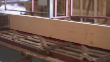 Ahşap tahta günlük woodworker makine kereste fabrikası'nda düzenlenen